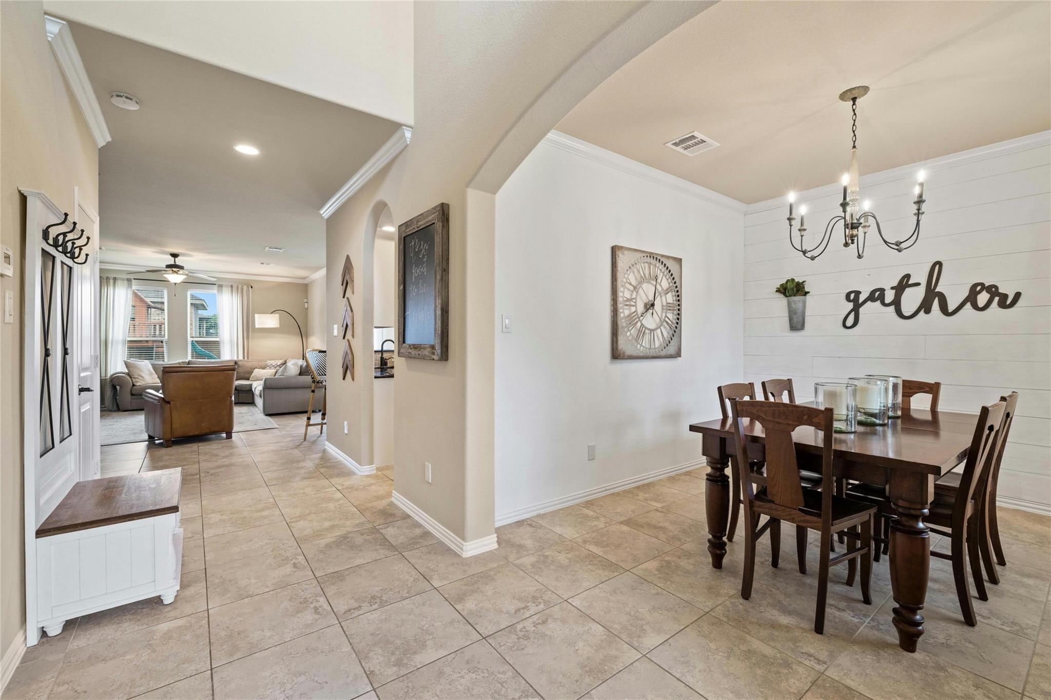 1906 Autumn Run Lane Round Rock TX 78665