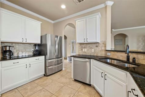 1906 Autumn Run Lane Round Rock TX 78665