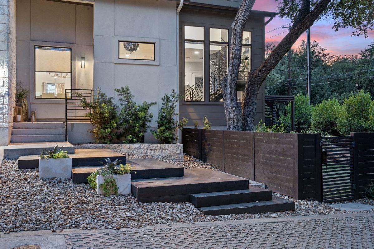 2811 Del Curto Road Austin TX 78704