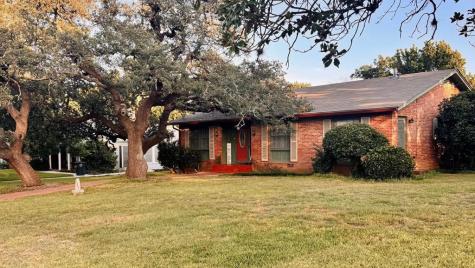 325 E Rainey Street Mason TX 76856