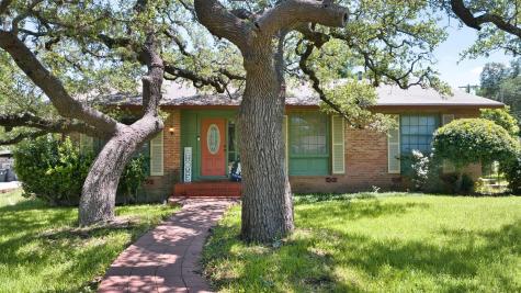 325 E Rainey Street Mason TX 76856