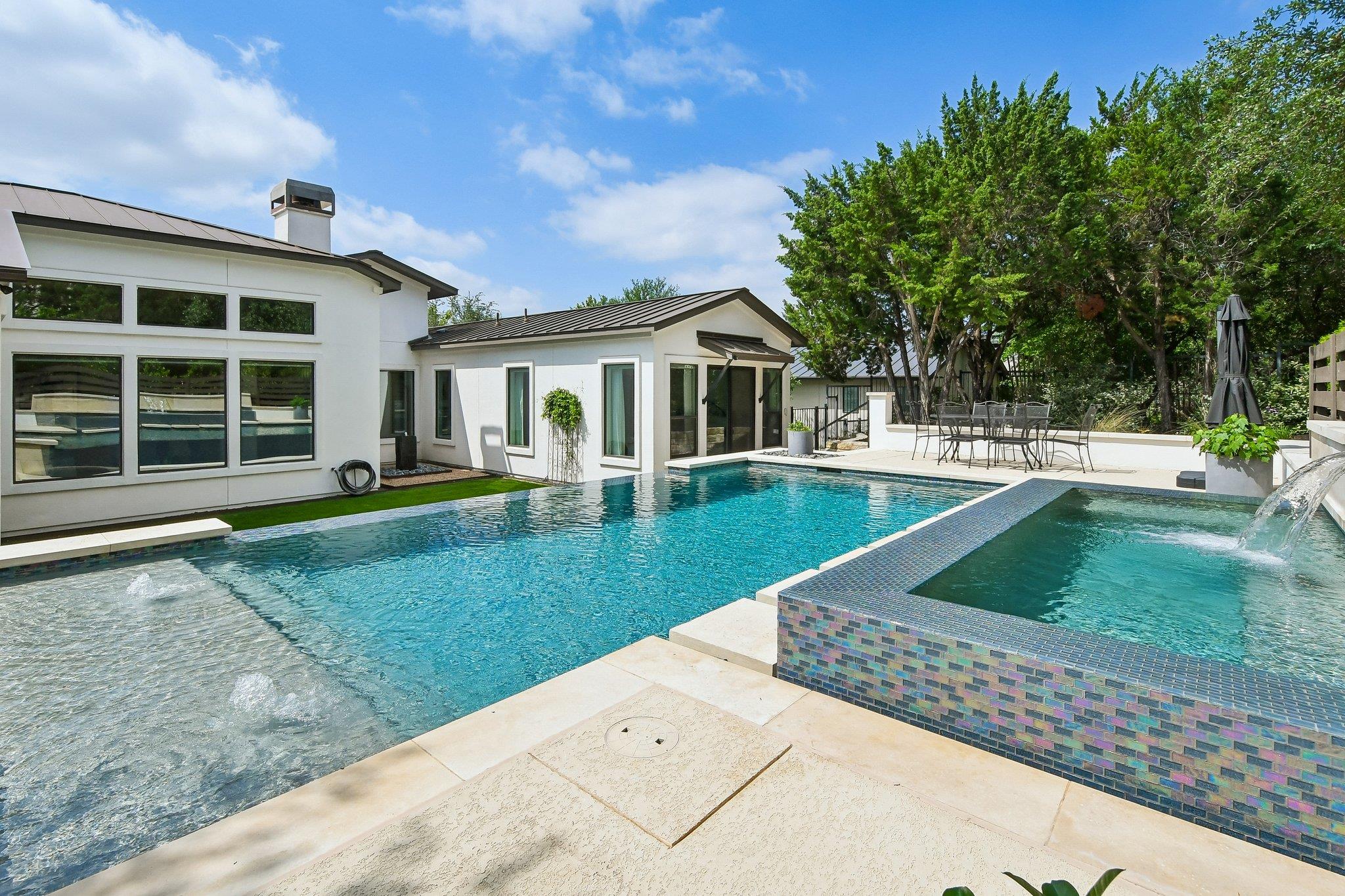 323 Ringtail Stream Drive Austin TX 78738