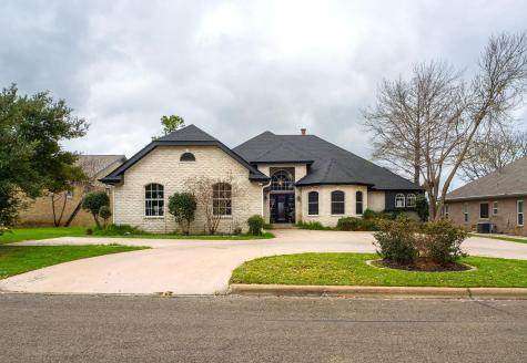 415 Saint Andrews Street Meadowlakes TX 78654