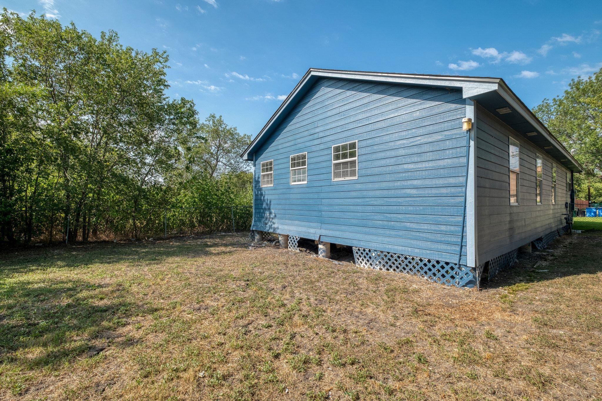 409 Talley Street Taylor TX 76574