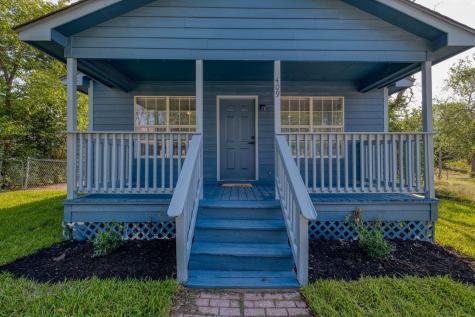 409 Talley Street Taylor TX 76574
