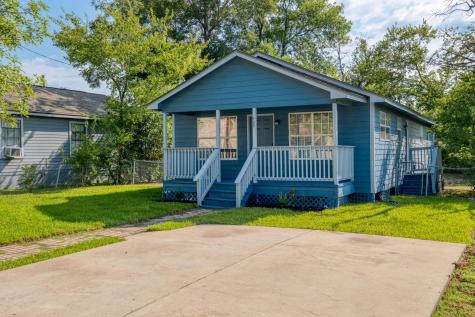 409 Talley Street Taylor TX 76574