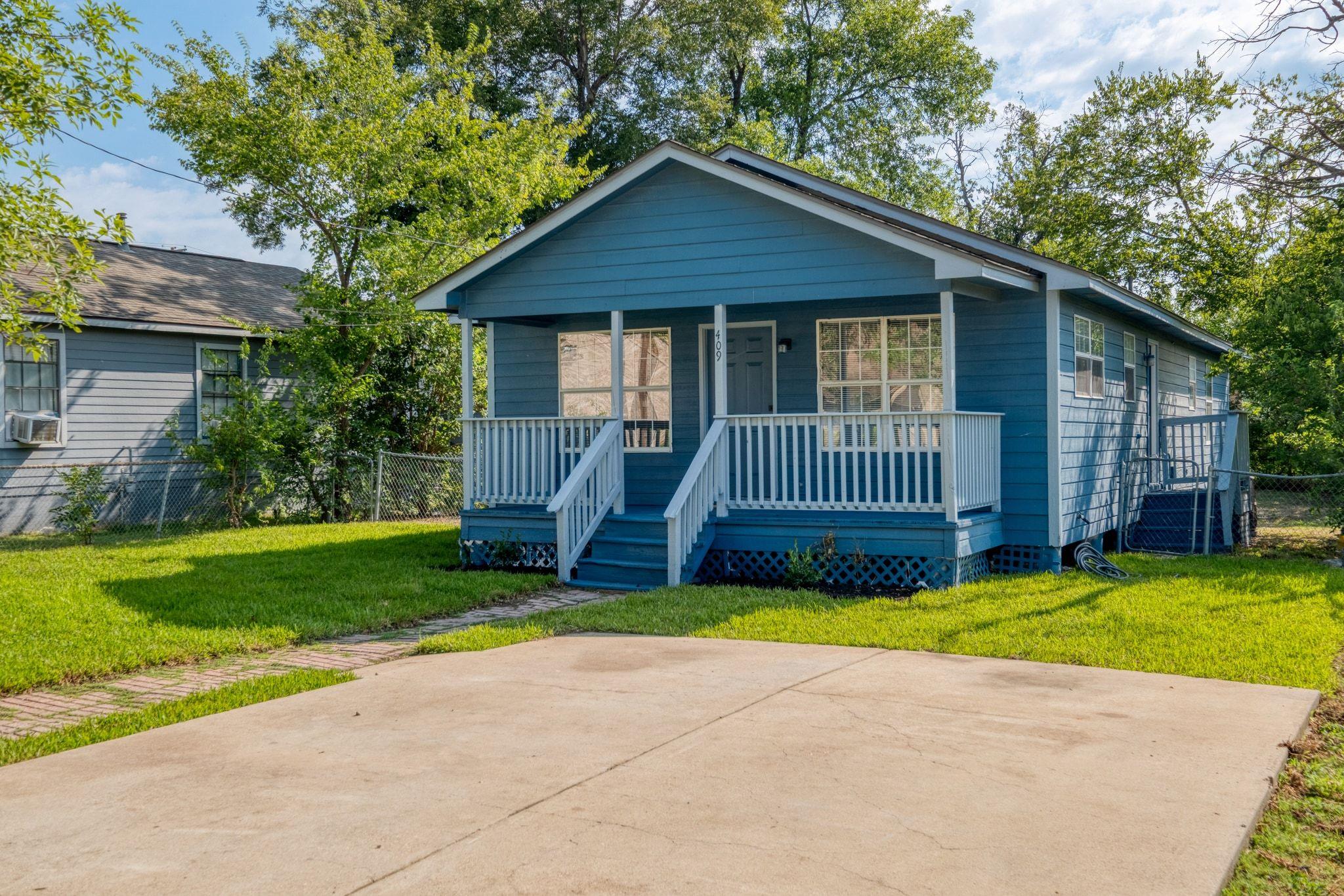 409 Talley Street Taylor TX 76574