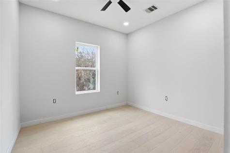 112 Chihuahua Drive Del Valle TX 78617