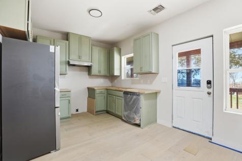 112 Chihuahua Drive Del Valle TX 78617