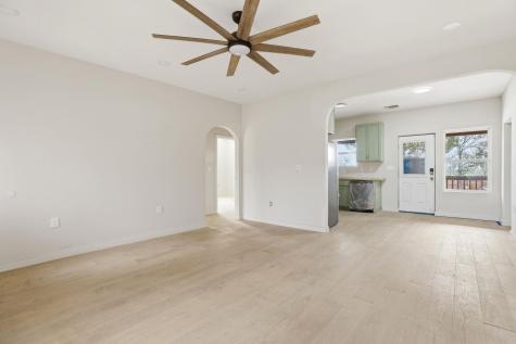 112 Chihuahua Drive Del Valle TX 78617