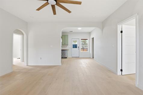 112 Chihuahua Drive Del Valle TX 78617