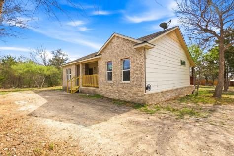 112 Chihuahua Drive Del Valle TX 78617
