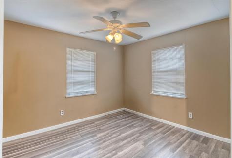 315 E Bexar Street Crystal City TX 78839