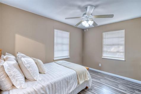 315 E Bexar Street Crystal City TX 78839