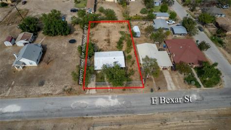 315 E Bexar Street Crystal City TX 78839