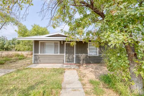 315 E Bexar Street Crystal City TX 78839