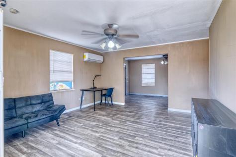 315 E Bexar Street Crystal City TX 78839