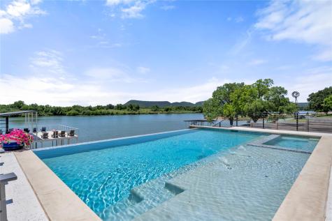 3208 River Oaks Drive Kingsland TX 78639