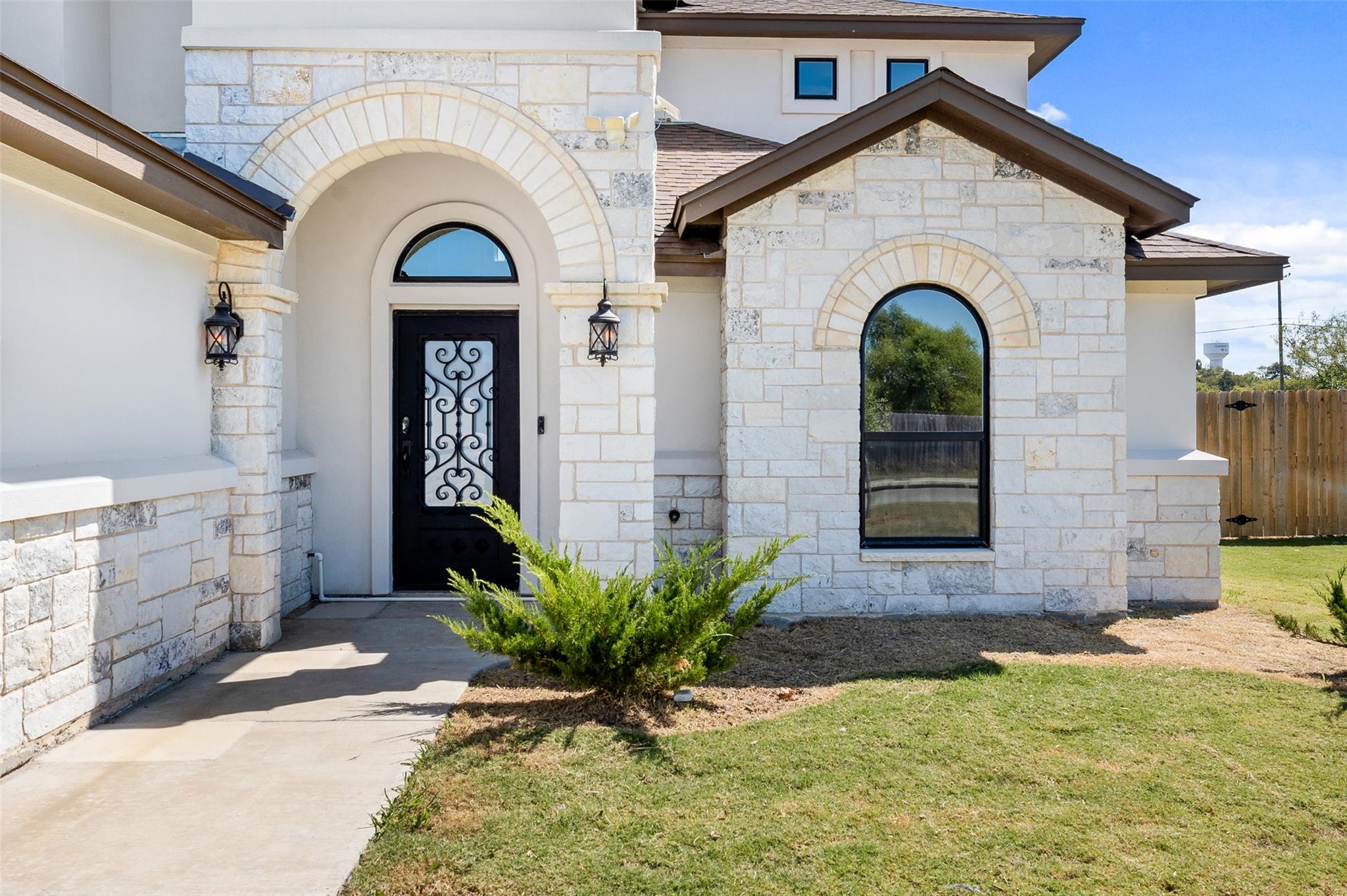 1052 Parkview Drive Way Salado TX 76571