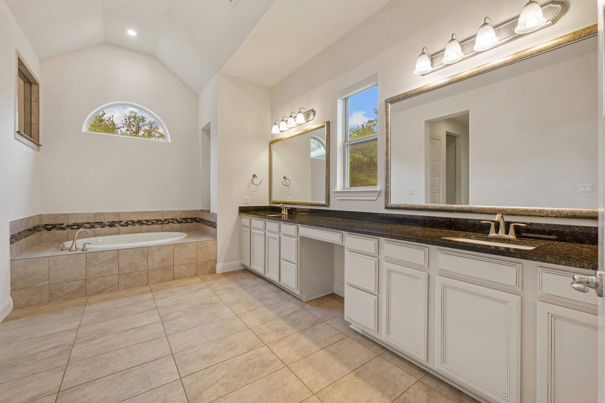 9733 Avion Cove Dripping Springs TX 78620