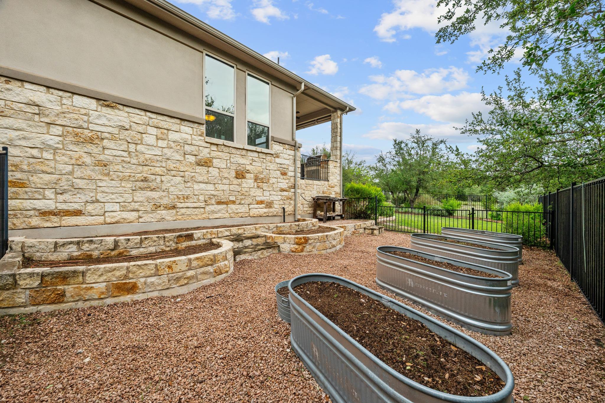 9733 Avion Cove Dripping Springs TX 78620