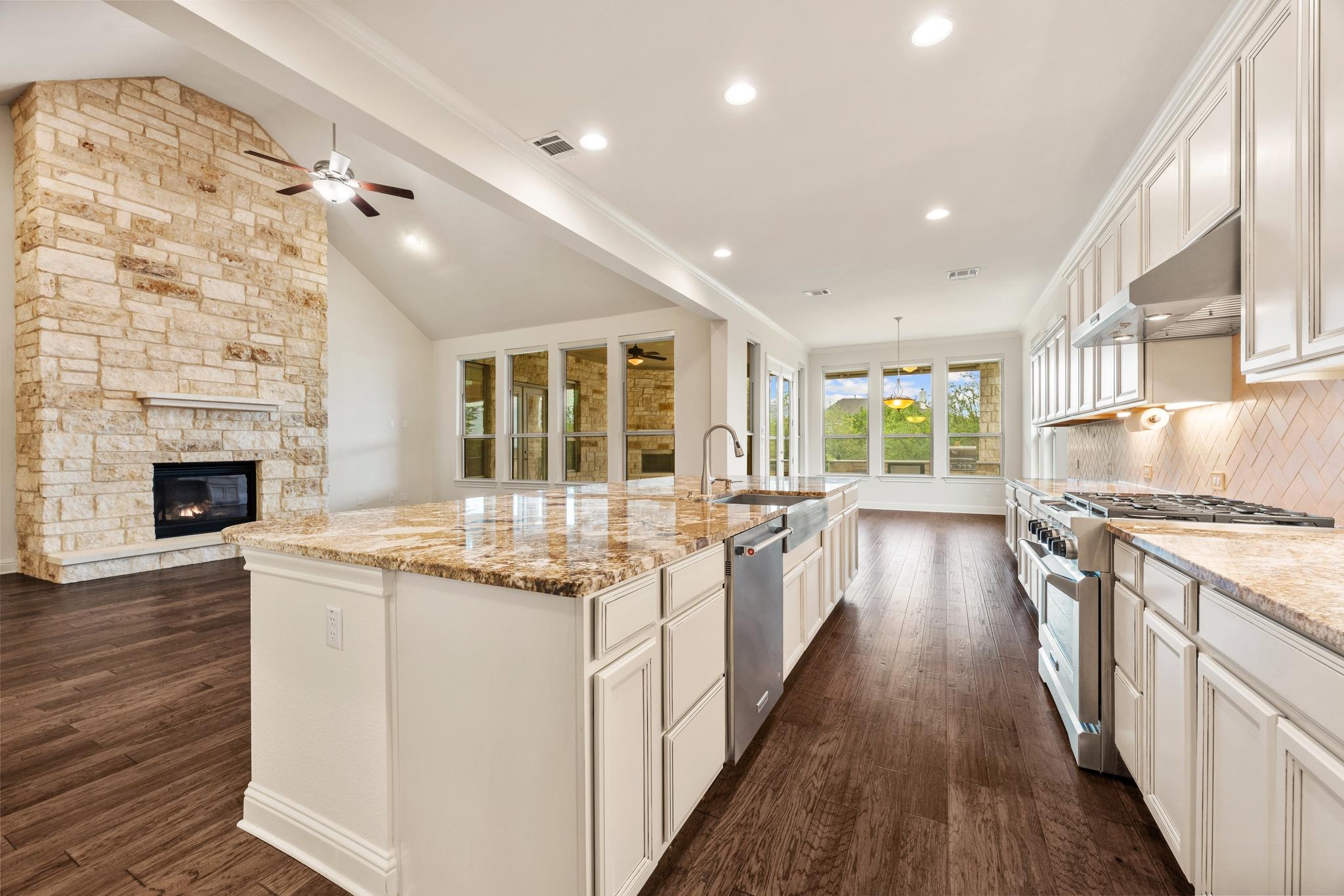 9733 Avion Cove Dripping Springs TX 78620