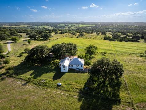 1649 Schumann Road Stonewall TX 78671