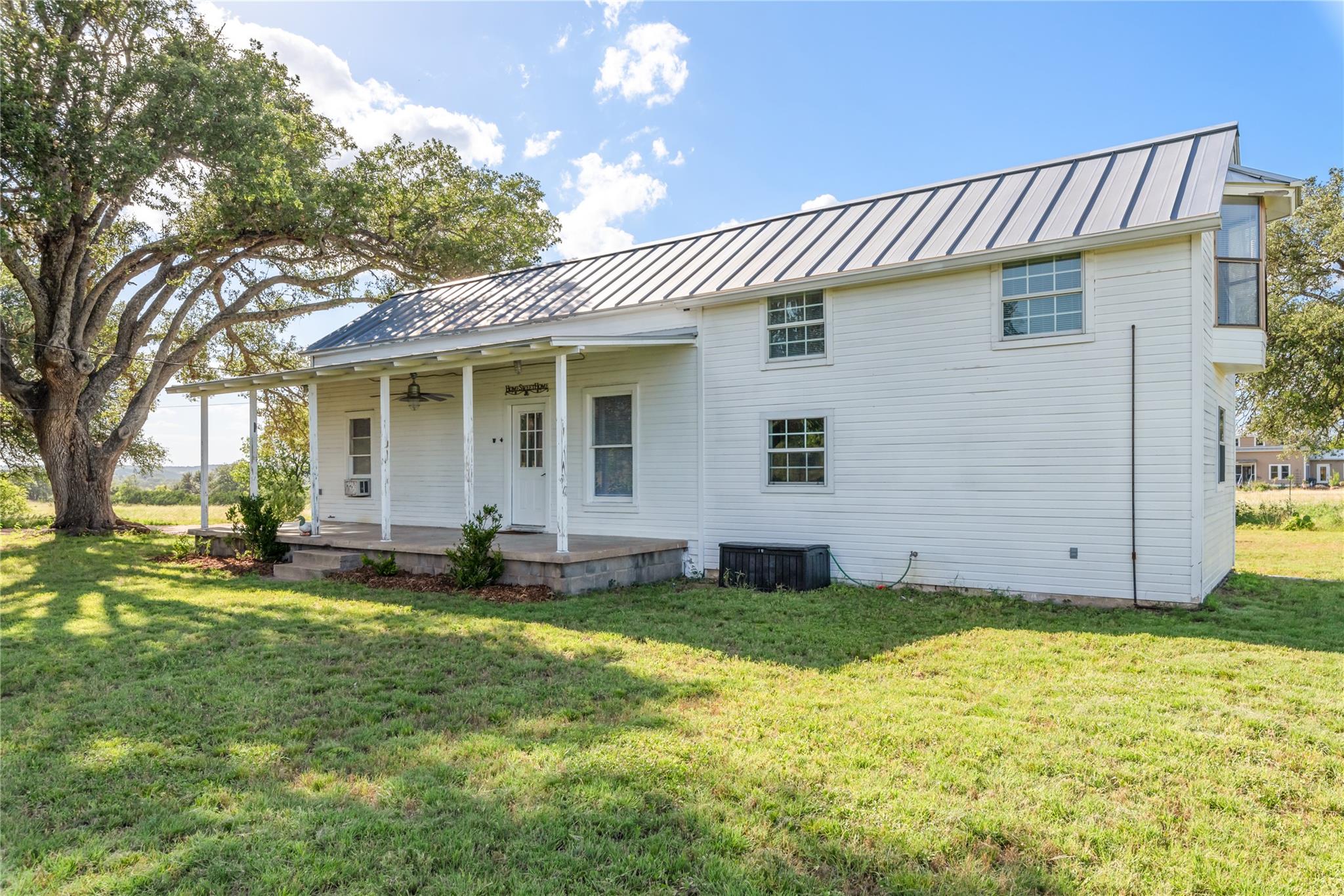 1649 Schumann Road Stonewall TX 78671