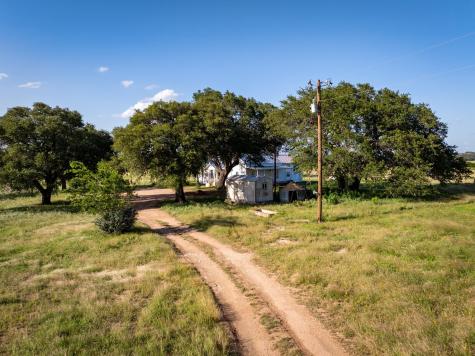 1649 Schumann Road Stonewall TX 78671