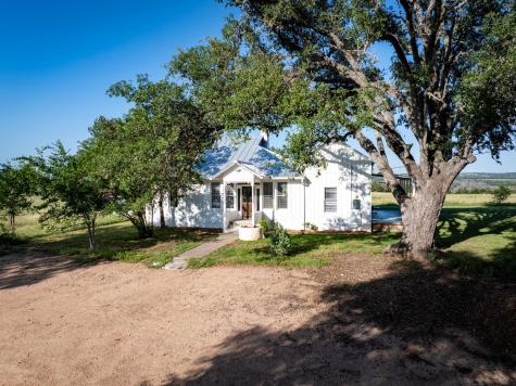 1649 Schumann Road Stonewall TX 78671