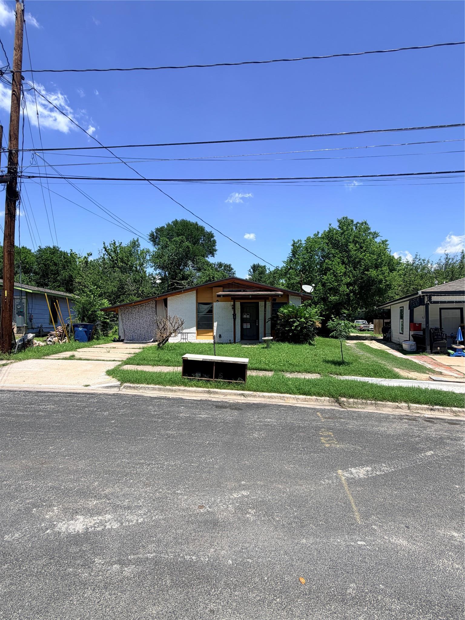 1617 Berene Avenue Austin TX 78721