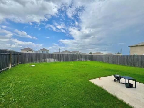 102 Gemsbok Road Hutto TX 78634