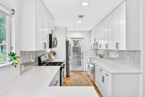 3005 Birdwood Circle Austin TX 78704