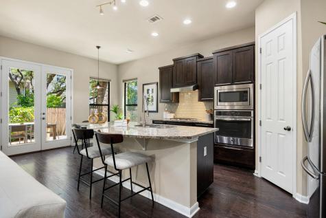 6916 Barstow Court Austin TX 78749