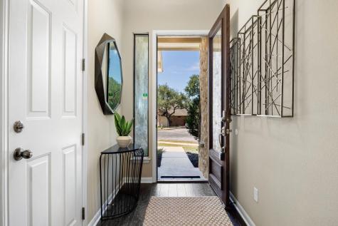 6916 Barstow Court Austin TX 78749