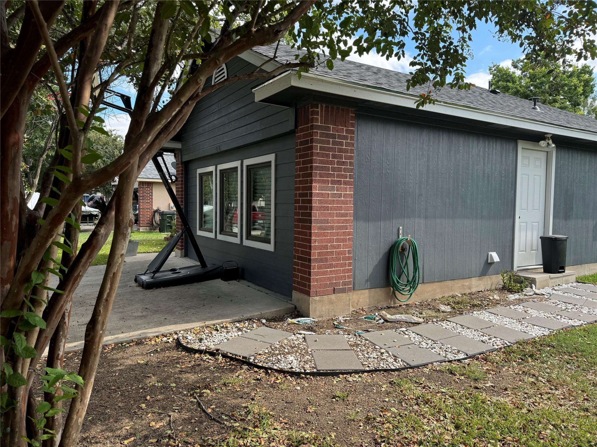 291 Brian Lane Kyle TX 78640