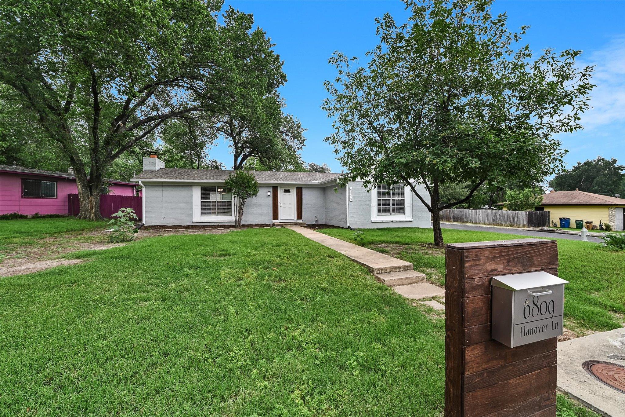 6809 Hanover Lane Austin TX 78723