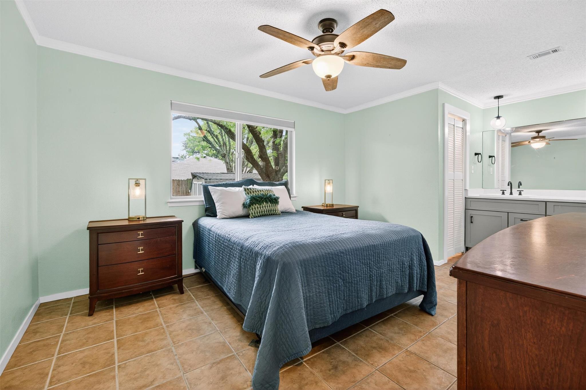 2005 Scofield Lane Austin TX 78727