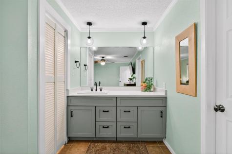 2005 Scofield Lane Austin TX 78727