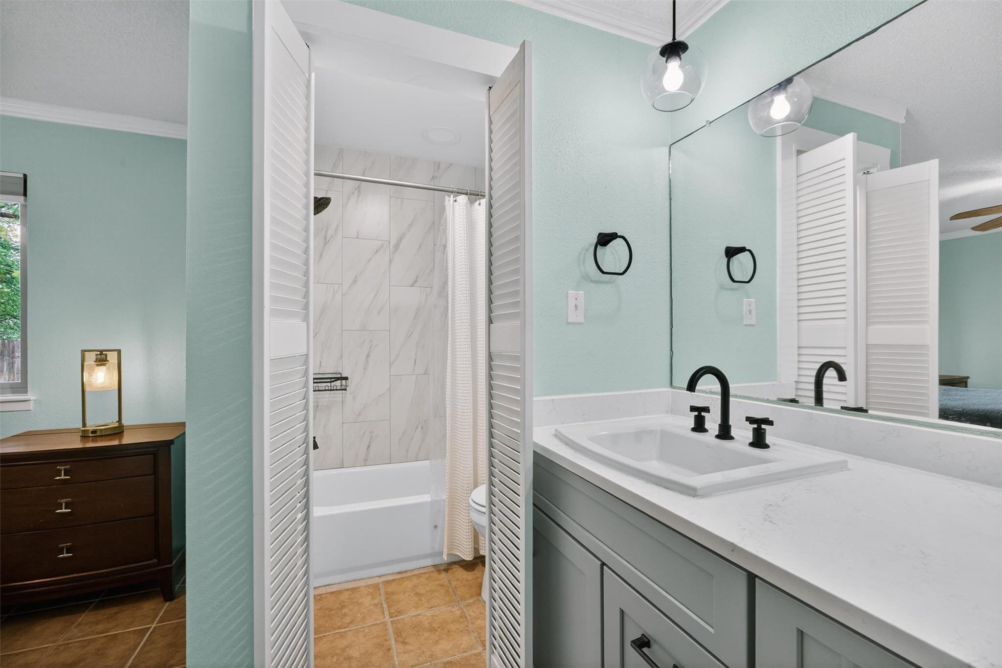 2005 Scofield Lane Austin TX 78727