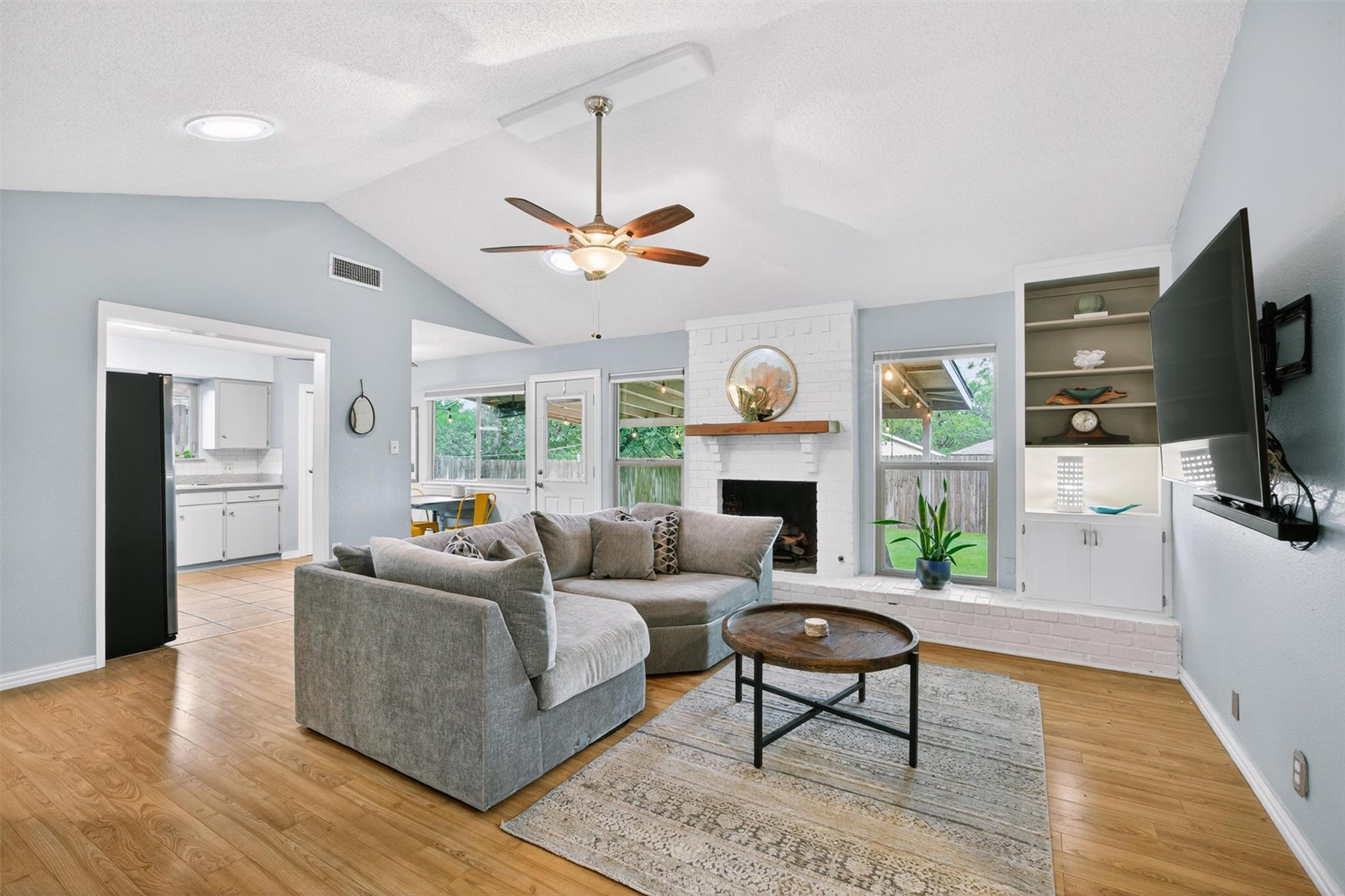 2005 Scofield Lane Austin TX 78727