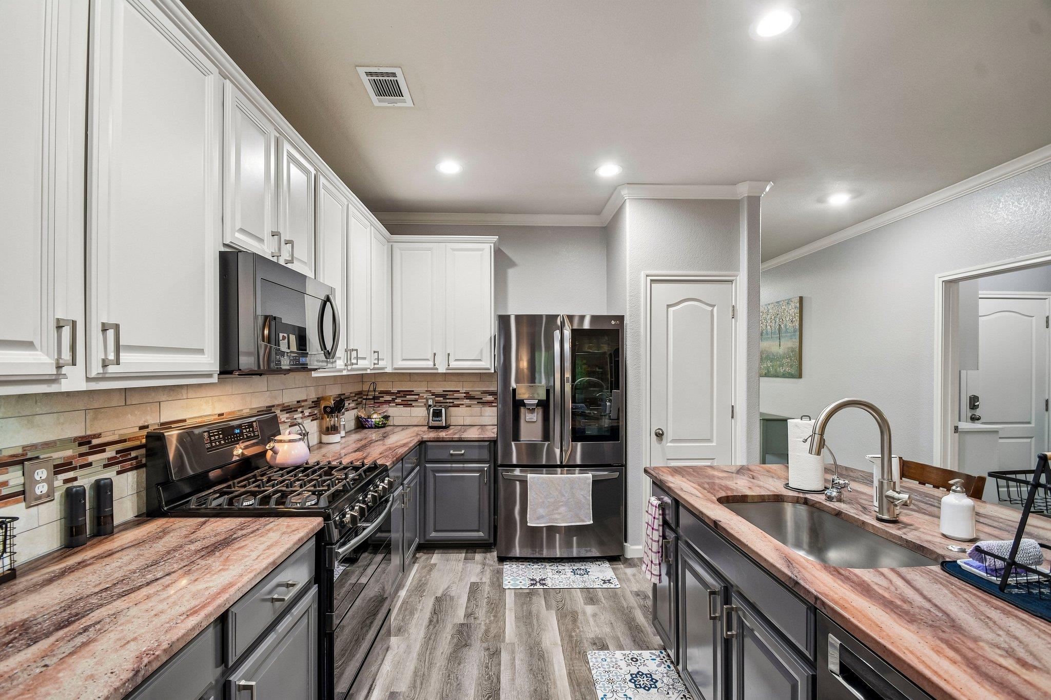 913 Hyde Park Drive Round Rock TX 78665