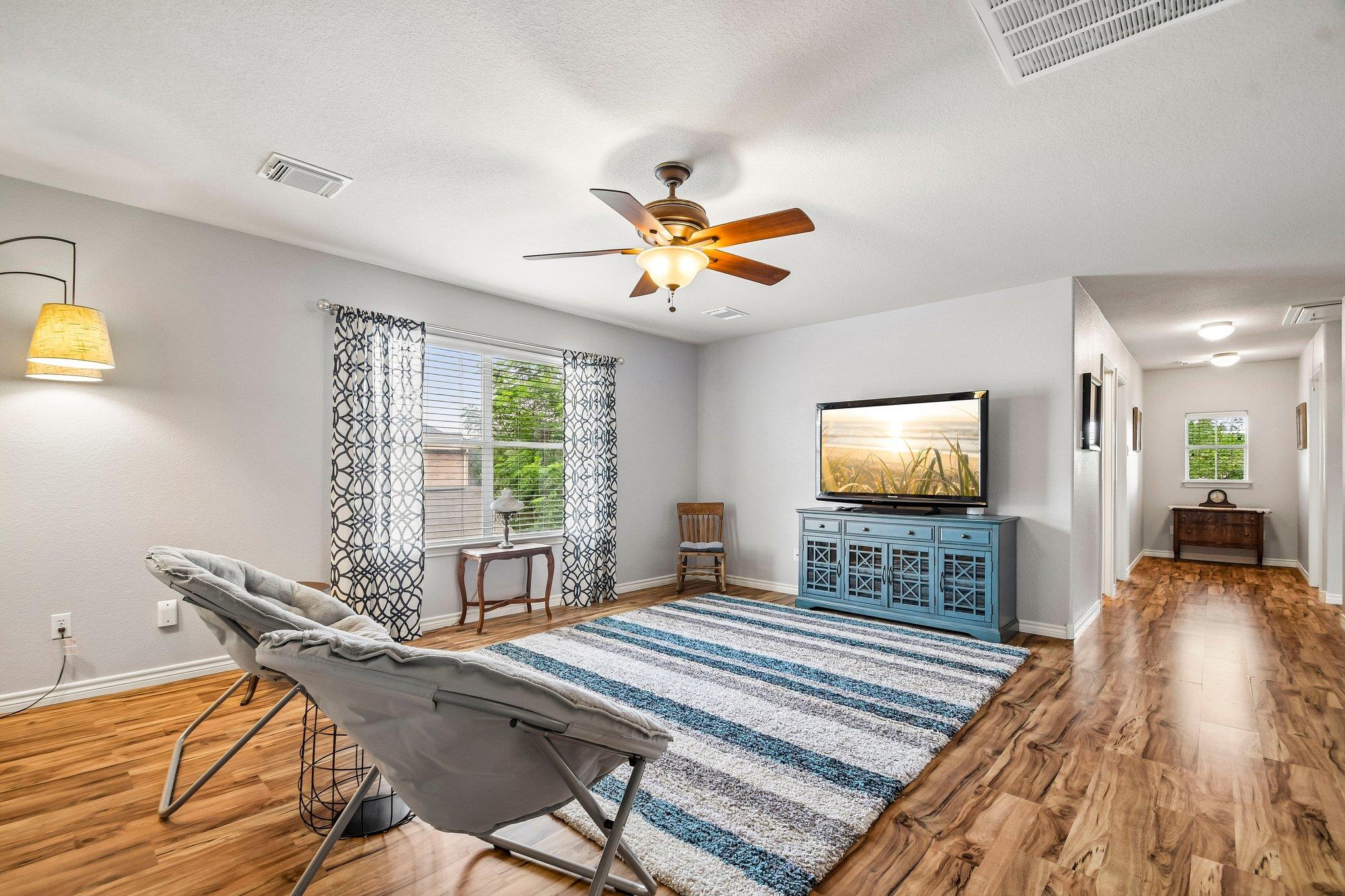 913 Hyde Park Drive Round Rock TX 78665