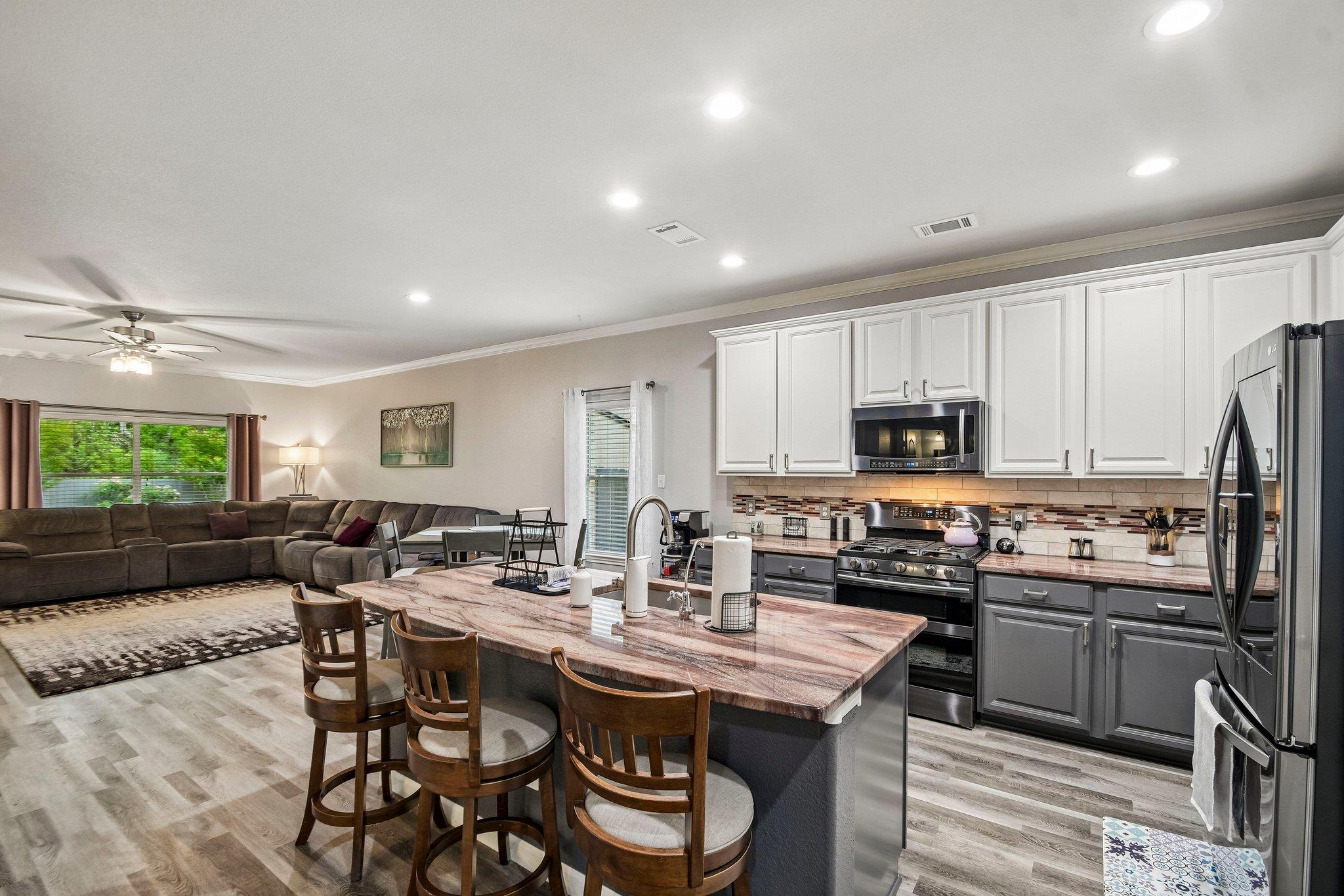 913 Hyde Park Drive Round Rock TX 78665