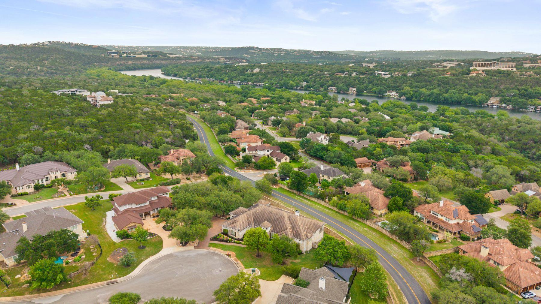 7417 Turnbuoy Drive Austin TX 78730