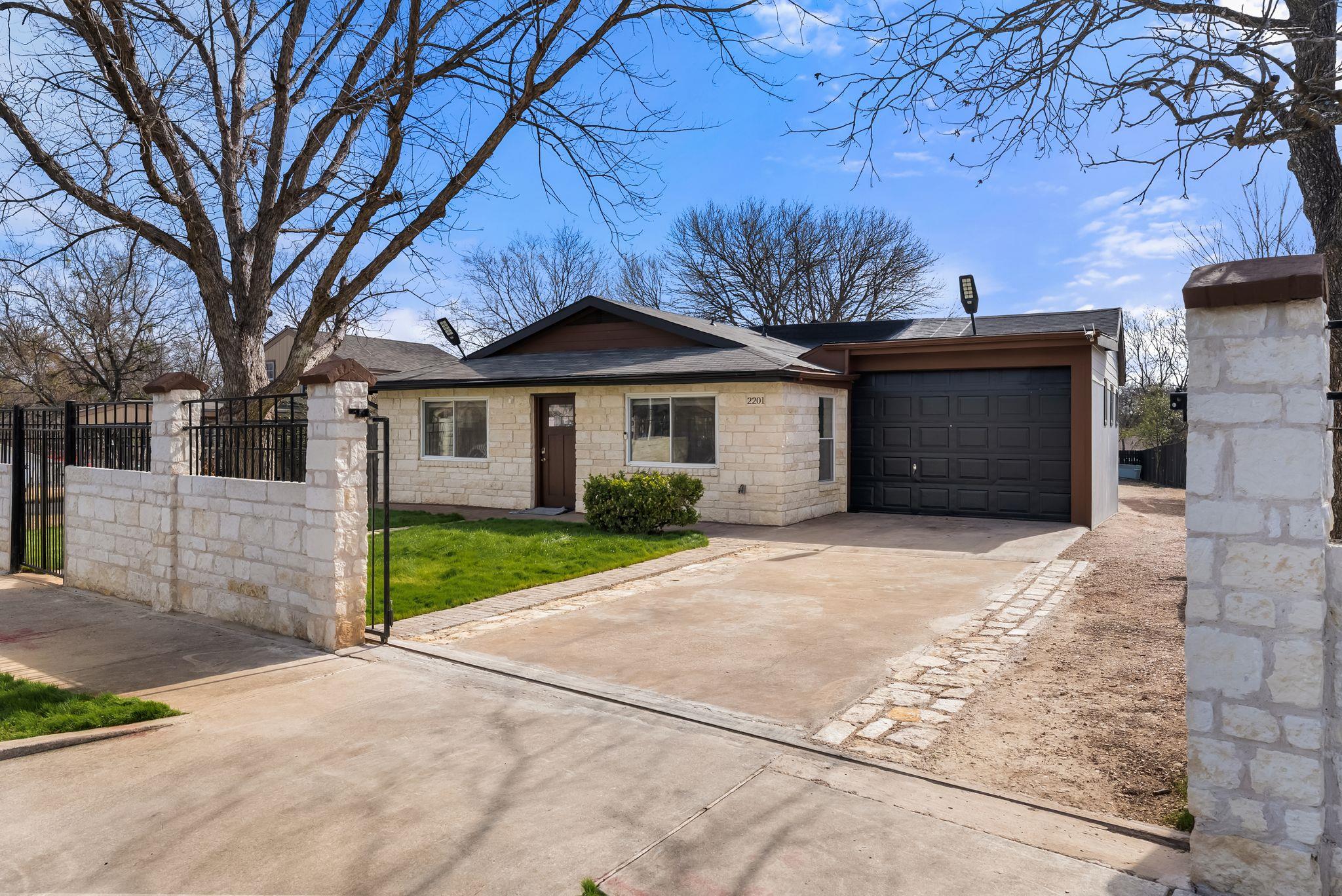 2201 Teri Road Austin TX 78744