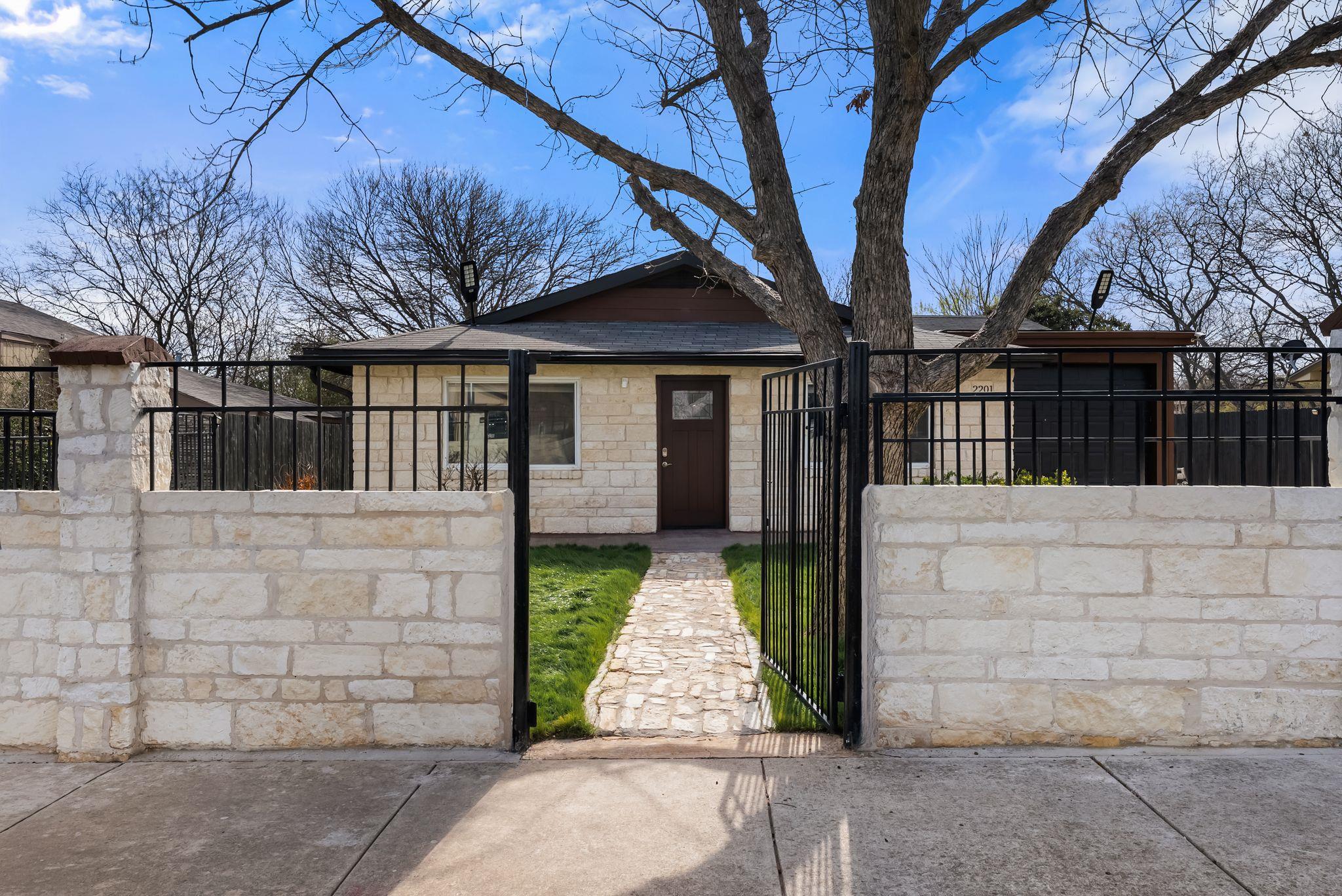 2201 Teri Road Austin TX 78744