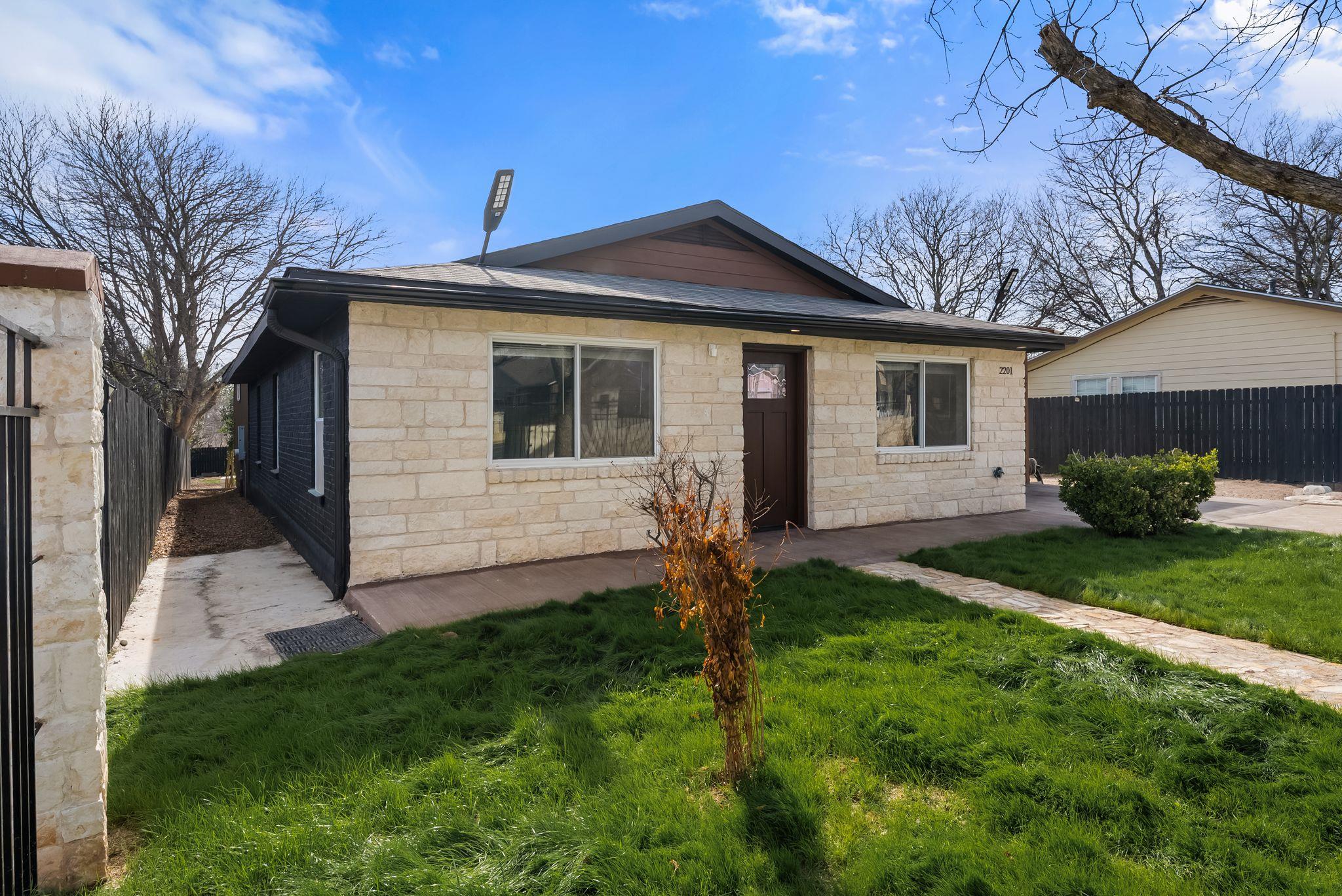 2201 Teri Road Austin TX 78744