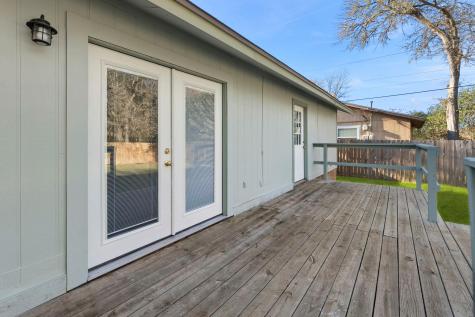 2016 Nevada Street San Marcos TX 78666