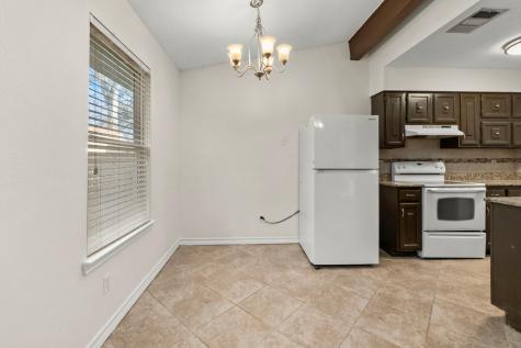 2016 Nevada Street San Marcos TX 78666